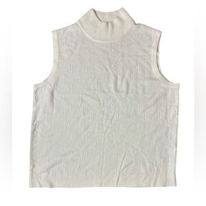 NWOT TABI ivory sleeveless mock turtleneck.